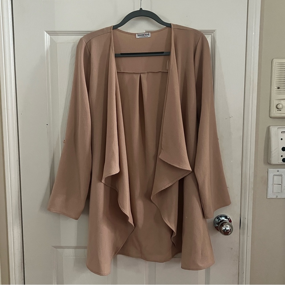Cardigan beige flowy blazer